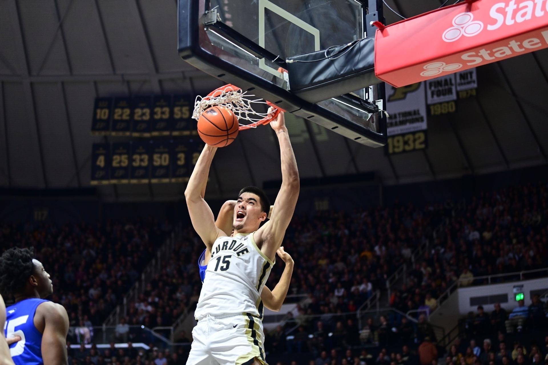 Zach Edey is the most dominant player in college basketball today ...